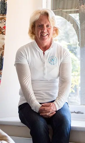 Amanda, founder of Wrought Iron & Brass Bed Company