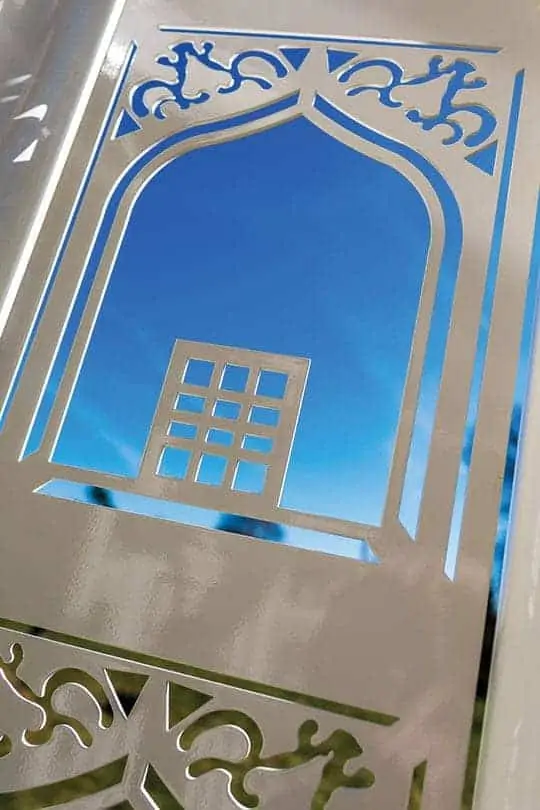 Laser cutting process for bespoke iron bed parts