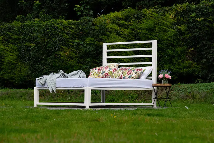 outdoor bed