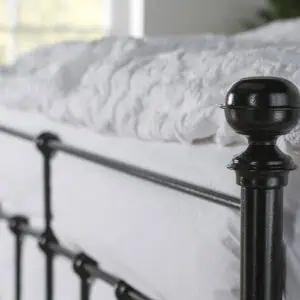 Sophie iron bed round finial in black