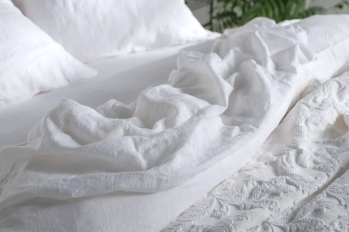 Natural cotton white bedding