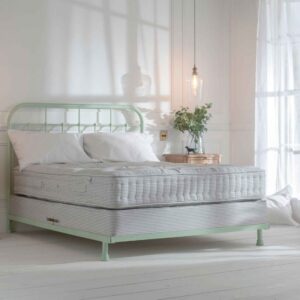 Divan Bed With Headboard and Bedframes