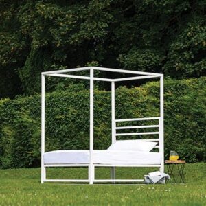 Sunna Four Poster Outdoor Bed
